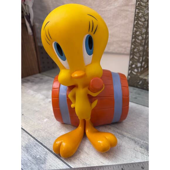VINTAGE Tweety Bird barrel coin bank from 1997 Collectible! - Picture 1 of 9